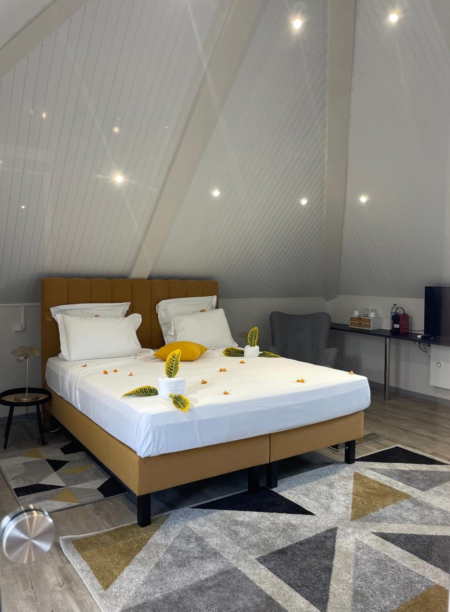 Hotel Village Pomme Cannelle 3 Etoiles Le Precheur Екстер'єр фото